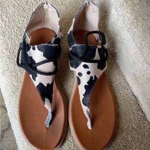 Cowprint sandals